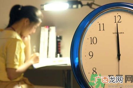 熬夜对青少年有什么影响？熬夜对青少年的危害是什么？