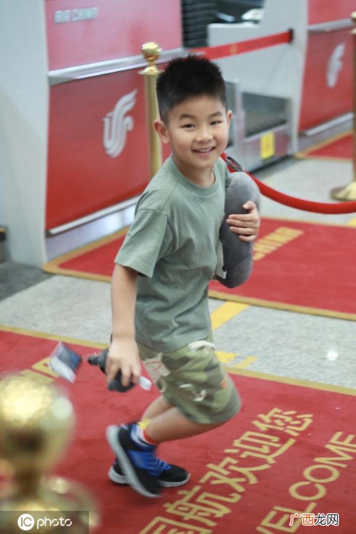 沙溢胡可带小儿子现身 沙溢胡可儿子