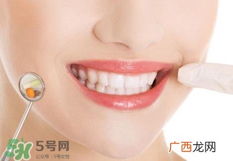 香蕉皮可以美白牙齿吗?香蕉皮美白牙齿的做法