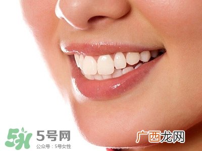 香蕉皮可以美白牙齿吗?香蕉皮美白牙齿的做法