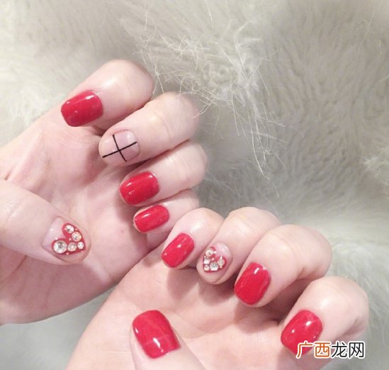 2018好看的红色美款式美甲图片推荐