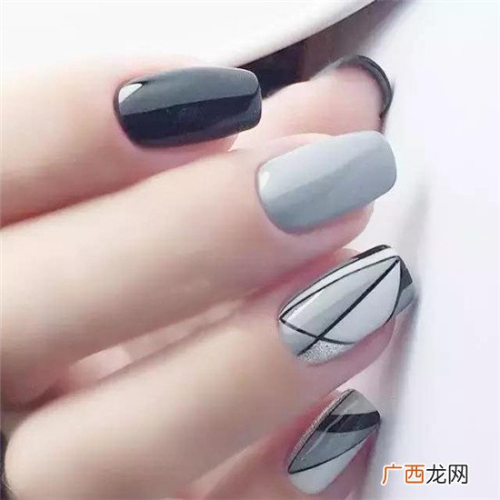 2018好看的红色美款式美甲图片推荐