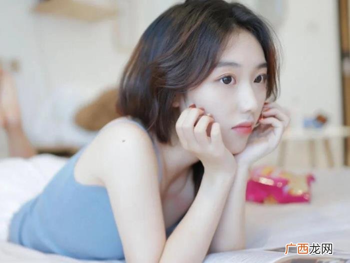 闷骚男跟哪种女生适合，闷骚型的男生要怎样追女生