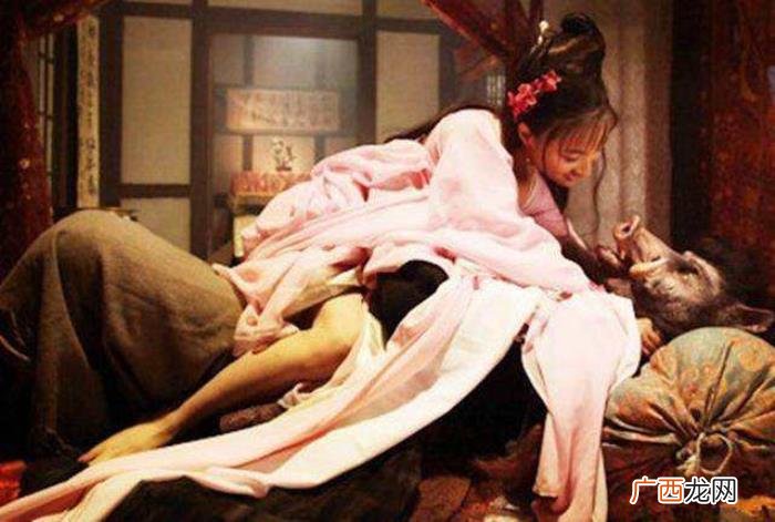 美女与野兽的故事,五对美女与野兽的爱情故事
