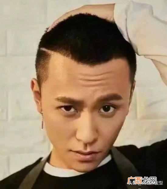 男生头发硬适合什么发型，适合头发硬的男生发