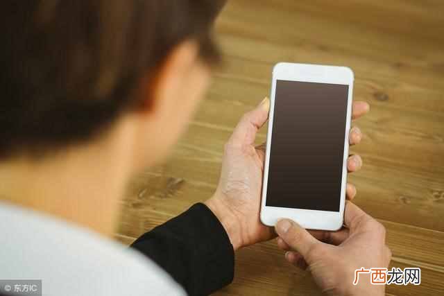 OPPO手机自动关机是什么原因?手机频繁自动开关机