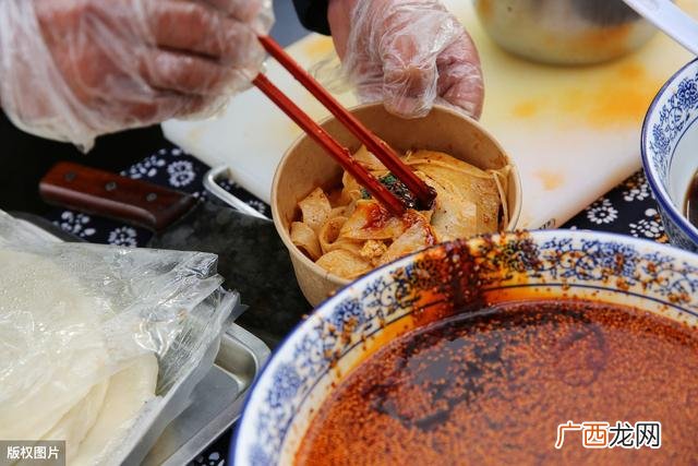 现在卖啥小吃最火,当下比较流行的小吃