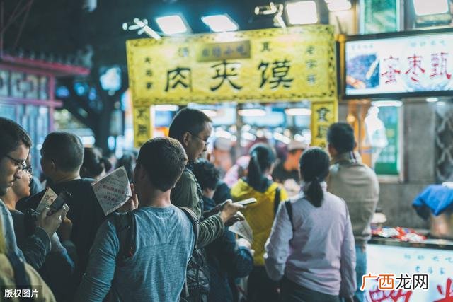 现在卖啥小吃最火,当下比较流行的小吃
