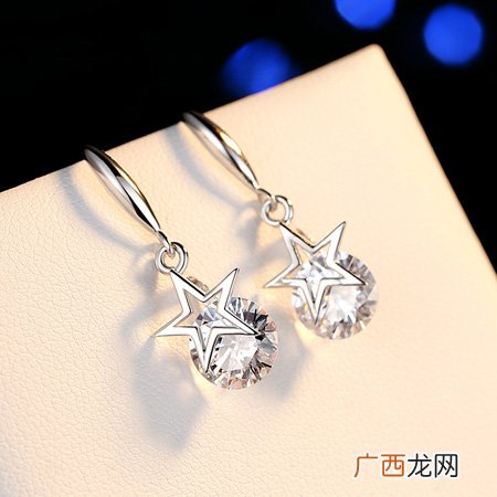 送女友这10款高颜值耳钉吧