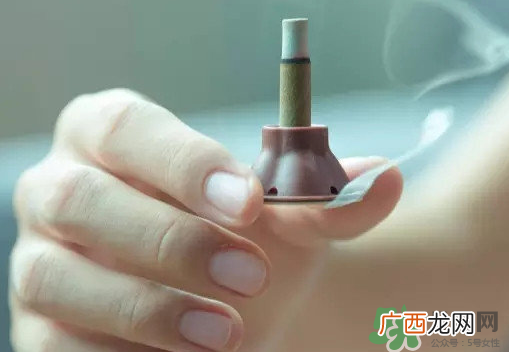 艾艾贴可以贴肚脐眼吗？艾艾贴贴肚脐有什么作用？