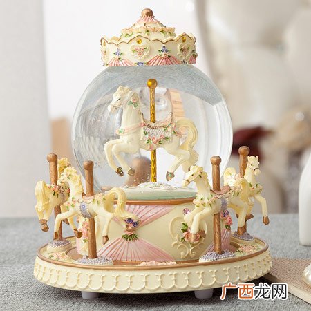送女友的三八妇女节礼物排行榜大全