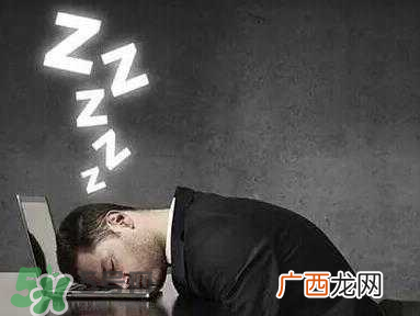 熬夜会长胖的原因长胖是因为熬夜吗？
