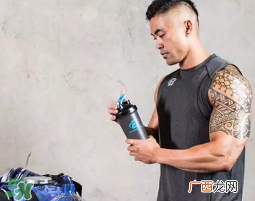 肌酸会导致痛风吗?肌酸会影响睡眠吗?