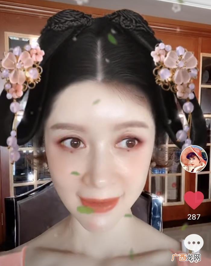 吴启华曾对她一见钟情 吴启华和金巧巧