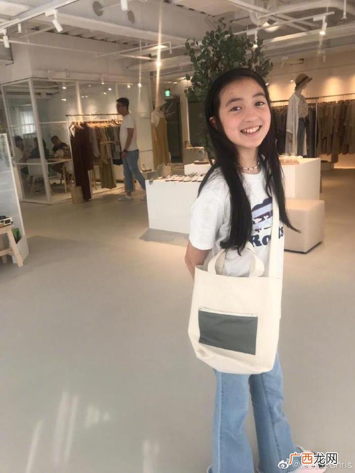 人气童星夏天大变样 夏天是谁的儿子