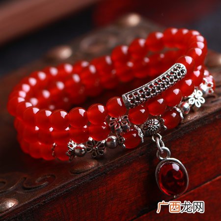 送鸡年吉祥物礼物 愿ta大吉大利
