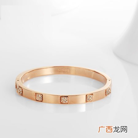 送女生这些生日礼物倍有面子