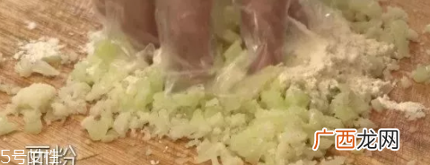 吃花菜可以减肥吗？热量低适合减肥时吃