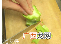 花椰菜怎么切？把整茎切掉最好炒