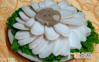 杏鲍菇怎么洗才干净？盐水泡泡轻松去污