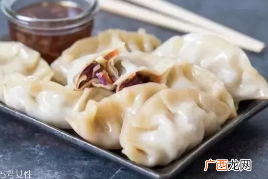 饺子馅可以放鸡精吗？会危害健康