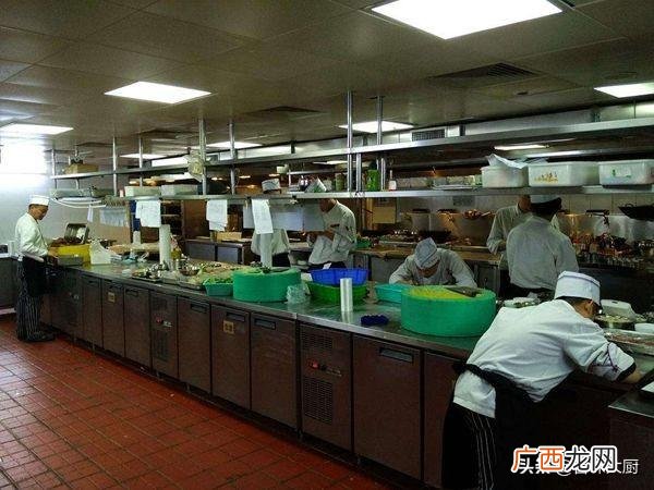适合女孩子开的小吃店 想开小吃店在哪里学手艺