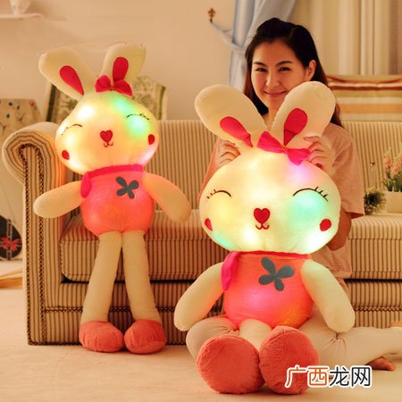 送女生的兔子周边礼物大全