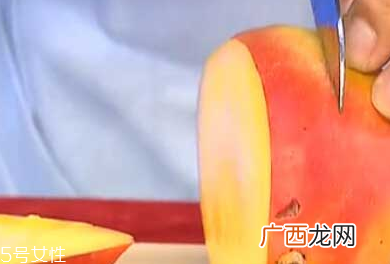 芒果怎么剥快速不废汁剥芒果最快方法