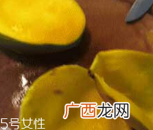 芒果怎么剥快速不废汁剥芒果最快方法