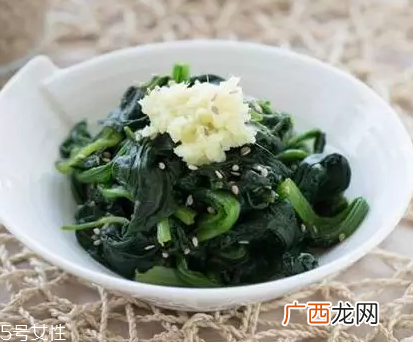 菠菜炒几分钟能熟菠菜炒几分钟才够营养