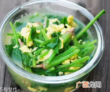 菠菜炒几分钟能熟菠菜炒几分钟才够营养