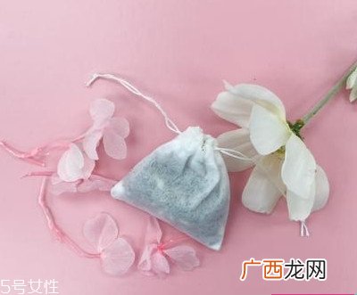 薰衣草驱蚊香包的配方及做法