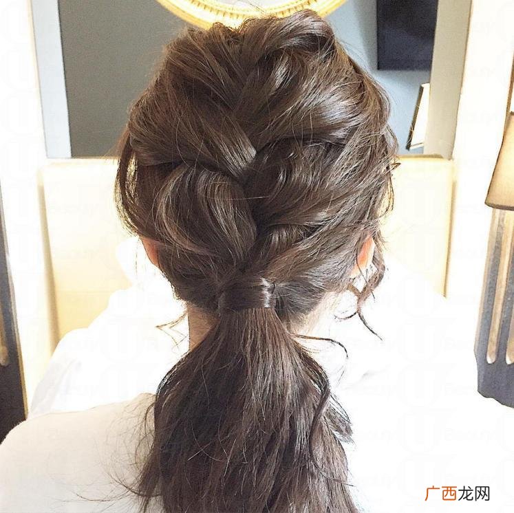 女生夏季好看又凉爽发型推荐