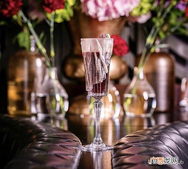 开酒吧需要黑白两道吗 创业开酒吧的步骤
