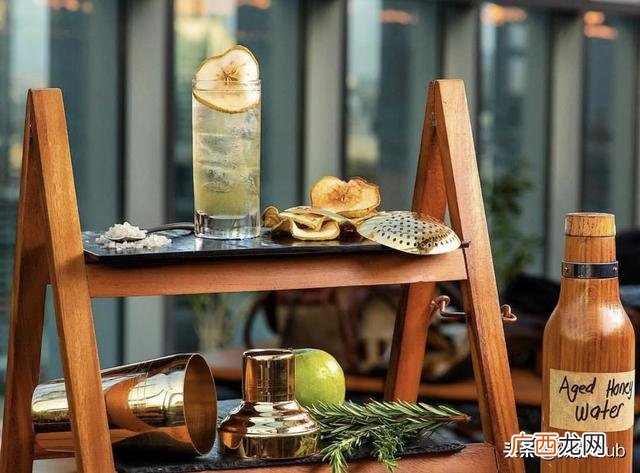 开酒吧需要黑白两道吗 创业开酒吧的步骤