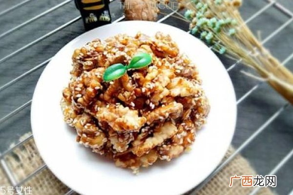 核桃花纹深好吗花纹深代表营养和口感差