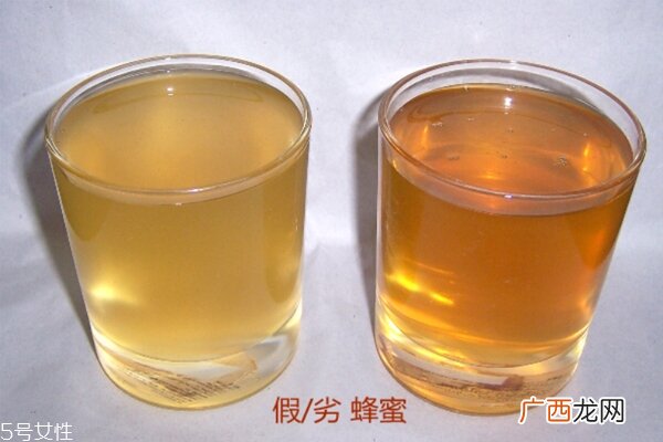 蜂蜜颜色深浅哪种好以浅淡色为佳