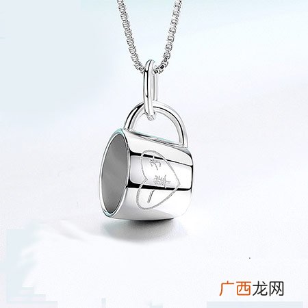 哄老婆开心送什么礼物好？