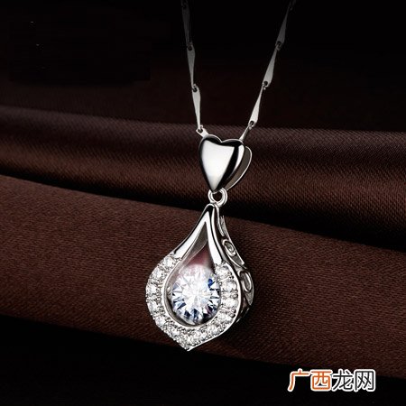 哄老婆开心送什么礼物好？