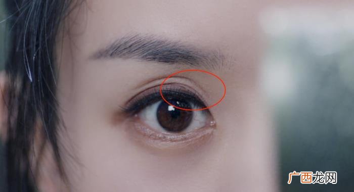 赵丽颖的眼皮，赵丽颖的双眼皮贴藏不住