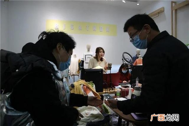 湖州童装厂家哪里最多,浙江湖州童装厂家直接供货