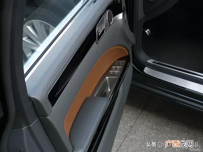 大众辉腾多少钱一辆，4座版大众辉腾6.0L