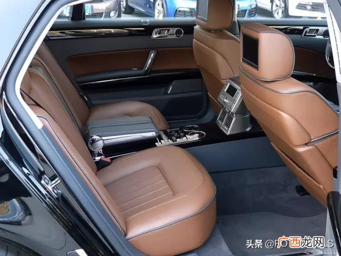 大众辉腾多少钱一辆，4座版大众辉腾6.0L