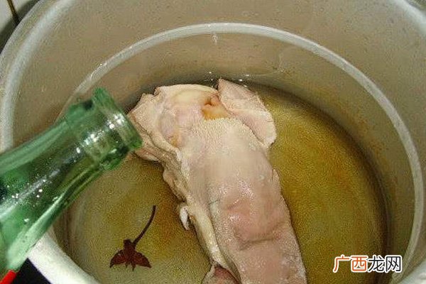 猪舌头怎么焯水这样做去腥又干净