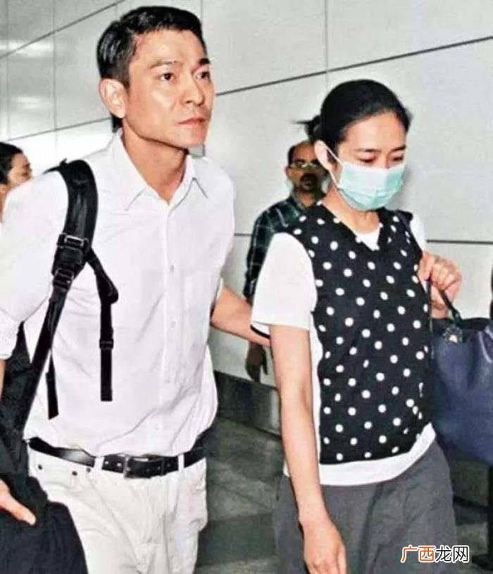 刘德华关之琳为什么没在一起，刘德华关之琳罕见隔空互动