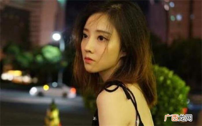 聊天技巧幽默追女孩子，幽默的追女孩子的聊天技巧