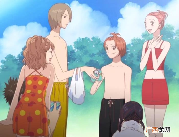 恋爱情结漫画，高个女生与矮个男生如何谈恋爱