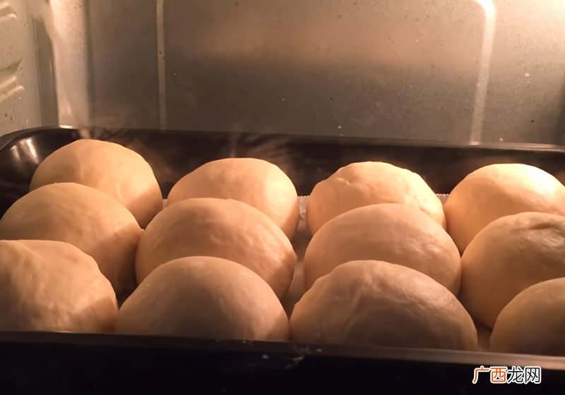 面怎么揉做出的面包松软