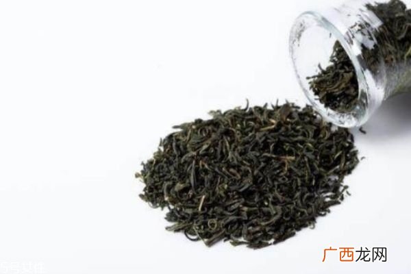 用茶叶洗头有什么好处茶水洗头发的正确方法
