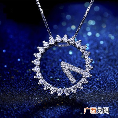 送暗恋的人这些礼物传达情愫